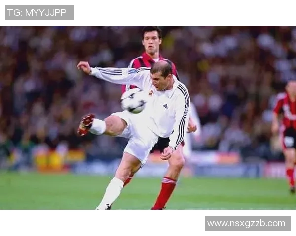 过去20年足球界最具影响力球星盘点与成就回顾